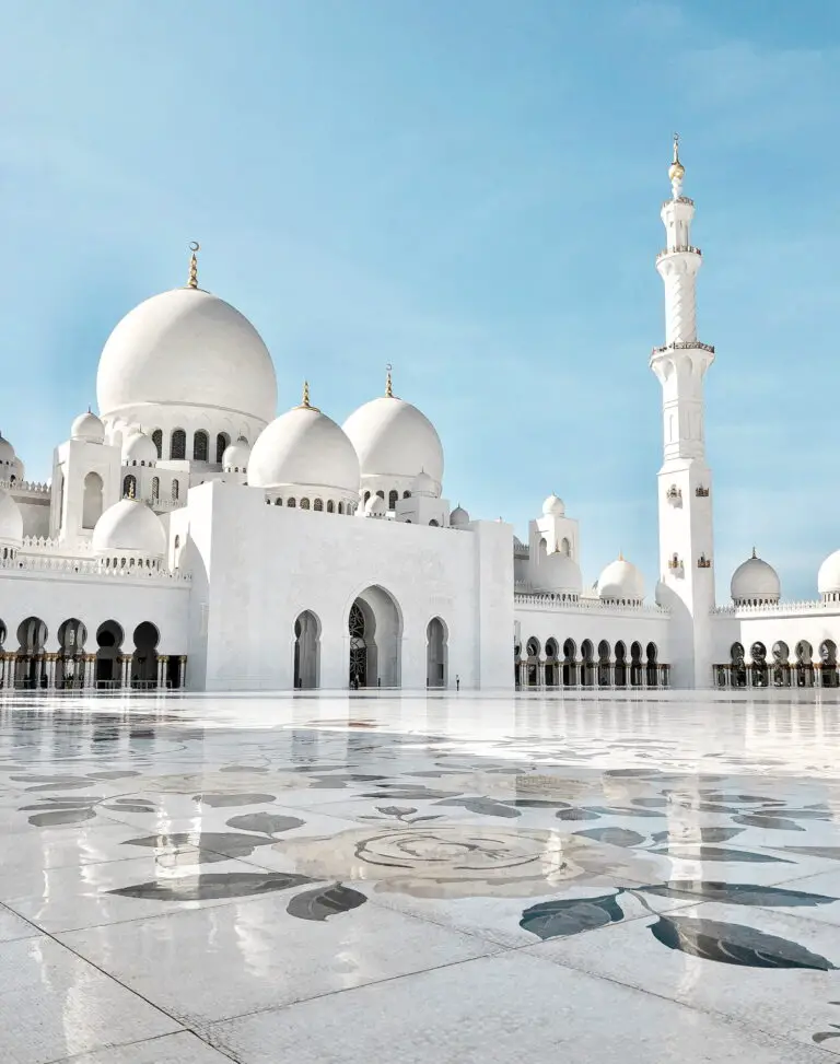 Fly from Helsinki to Abu Dhabi from €251