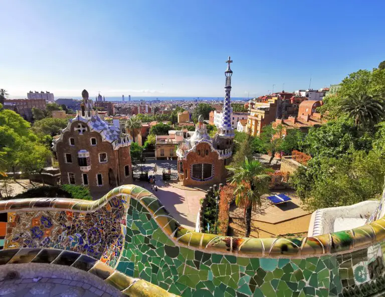 Weekend getaway from Tallinn to Barcelona from €335 p.p. (flights + transfer + 4* hotel with pool)