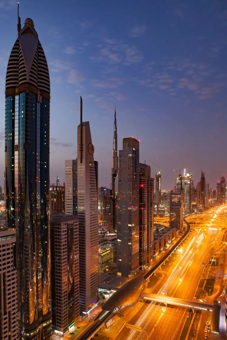 Last-minute flights Helsinki to Dubai with Turkish Airlines from €317