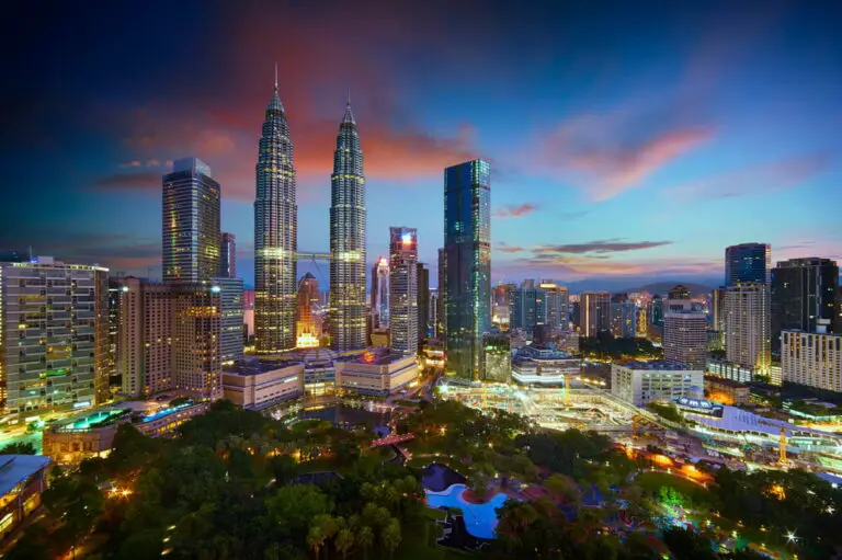 Vilnius to Kuala Lumpur with Turkish Airlines from €382 (early booking)