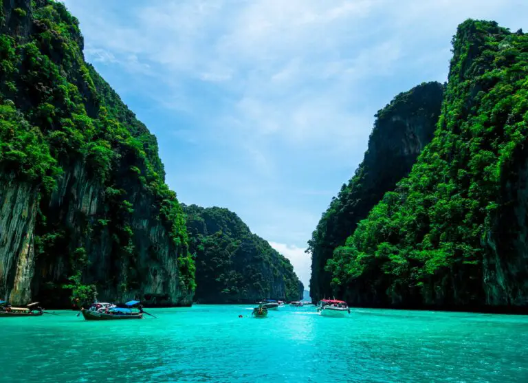 Direct flights Stockholm to Phuket from €376 + 2 weeks in 4* hotel for €319 p.p.
