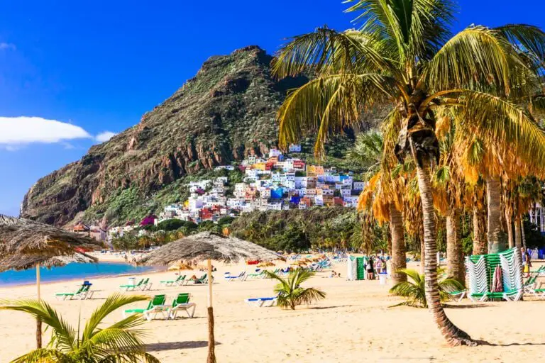 2 in 1: From Tallinn/Riga to Barcelona and Canary Islands from €132! Return flights + 10 days in 4* hotel in Tenerife total €592